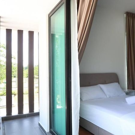 Promo Private Luxurious Nilai Vacation Home المظهر الخارجي الصورة
