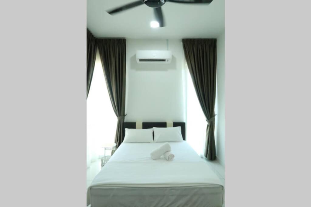Promo Private Luxurious Nilai Vacation Home المظهر الخارجي الصورة