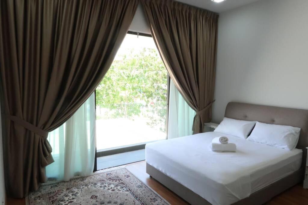 Promo Private Luxurious Nilai Vacation Home المظهر الخارجي الصورة