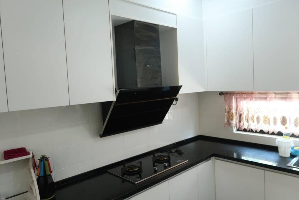 Promo Private Luxurious Nilai Vacation Home المظهر الخارجي الصورة