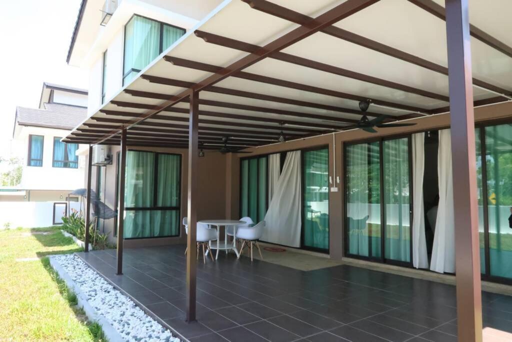 Promo Private Luxurious Nilai Vacation Home المظهر الخارجي الصورة