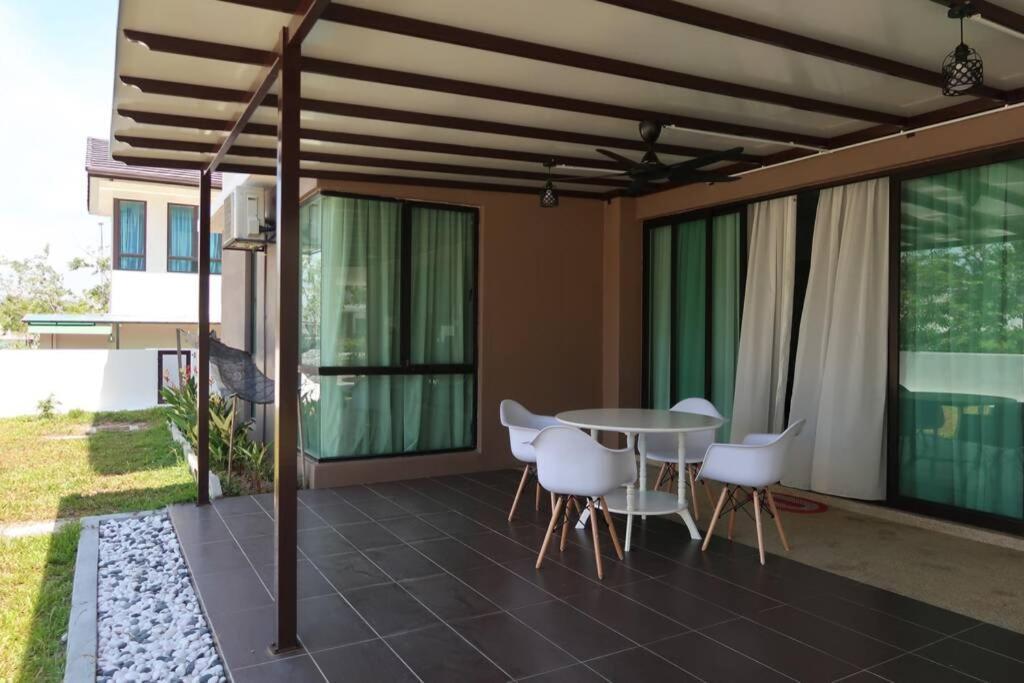 Promo Private Luxurious Nilai Vacation Home المظهر الخارجي الصورة